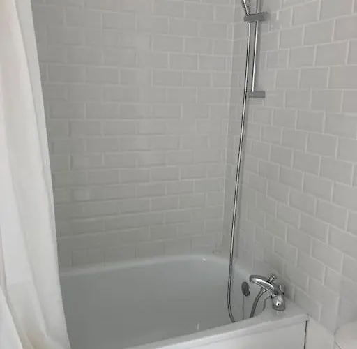 Neuf Pont-rousseau Appartamento